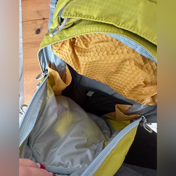 Osprey Raptor 10 Backpack - Picture 4 of 8